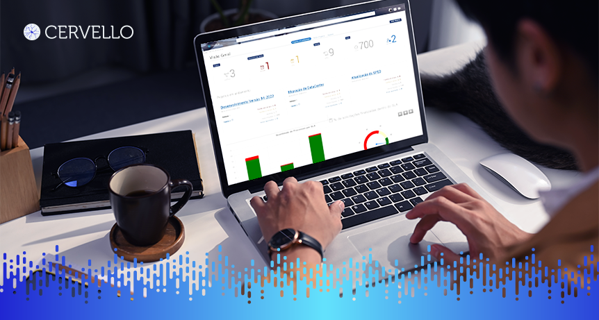 Homem analisando dados de desempenho em um gráfico em uma plataforma ESM, com foco em produtividade e sucesso empresarial.